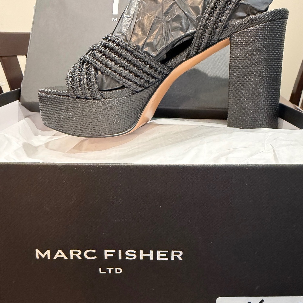 Marc Fisher Chesse platform sandals